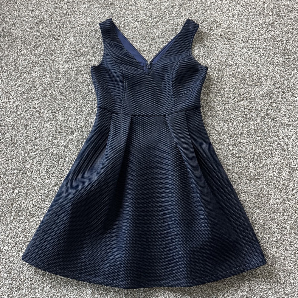 GUESS Dress Womens 4 Blue Solid Mesh V-Neck Fit & Flare A-Line Short Party